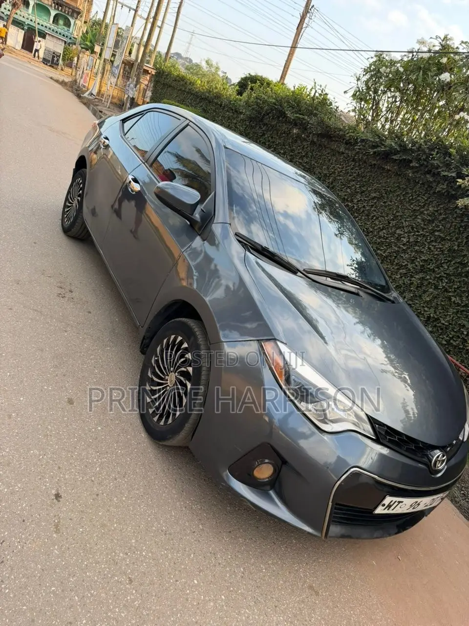Toyota Corolla LE 4dr Sedan (1.8L 4cyl CVT) 2016 Gray