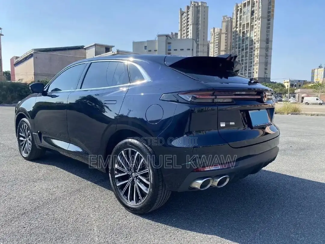 Changan UNI-T 1.5 FWD 2023 Black