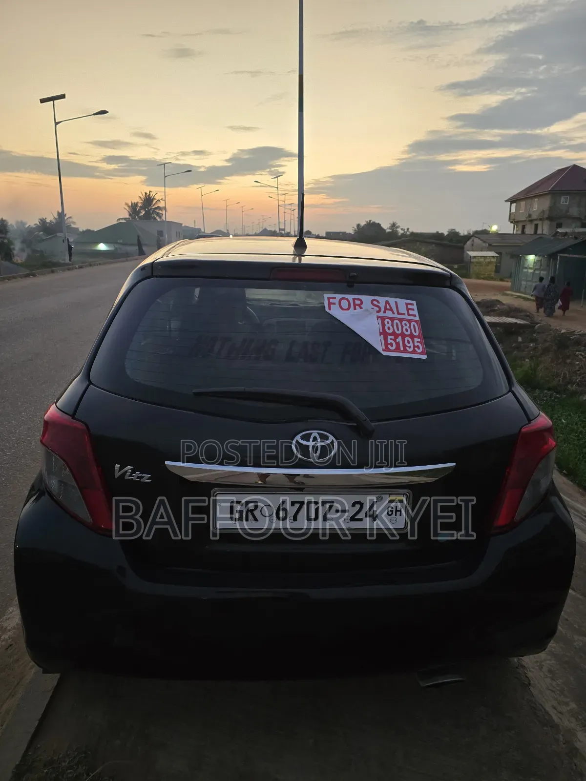Toyota Vitz 1.5 FWD 5dr 2013 Black