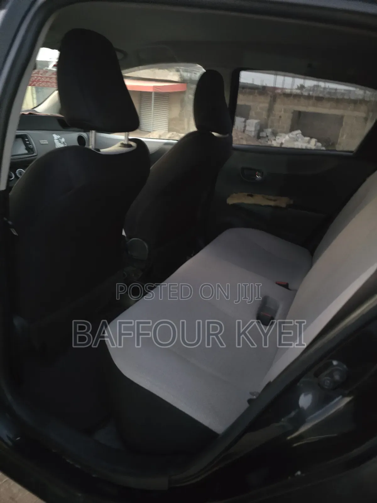 Toyota Vitz 1.5 FWD 5dr 2013 Black