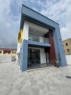 5bdrm Mansion in Oyarifa for sale