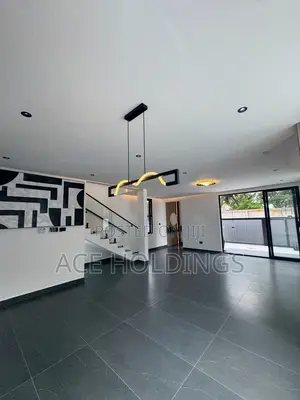 5bdrm Mansion in Oyarifa for sale