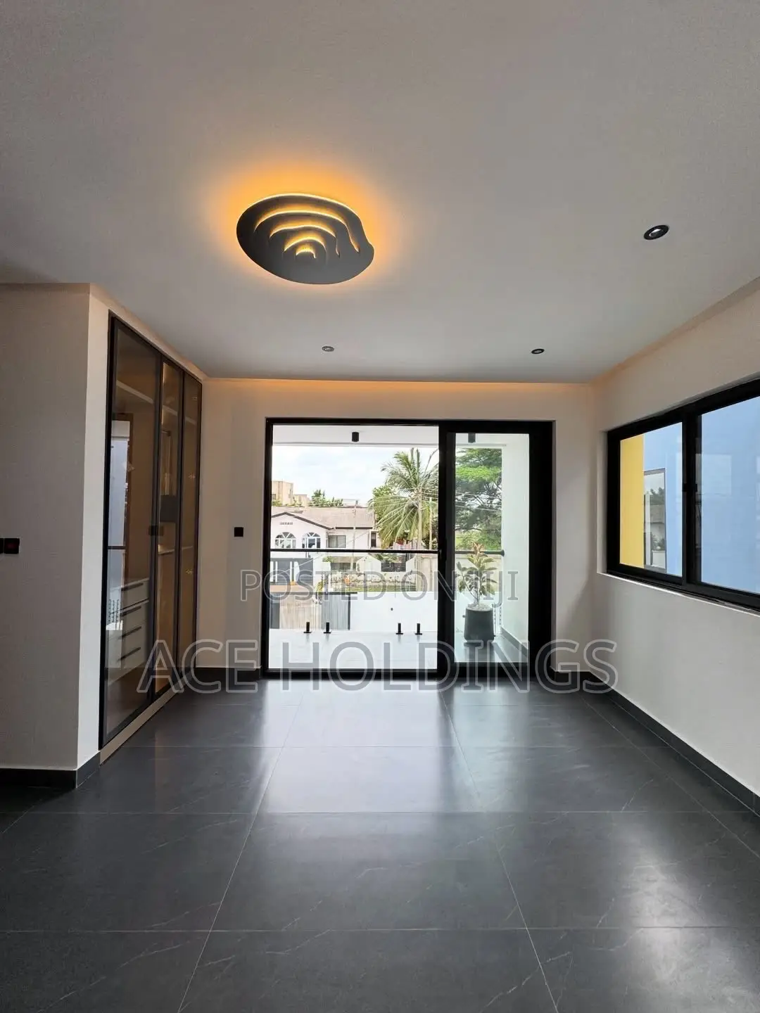5bdrm Mansion in Oyarifa for sale