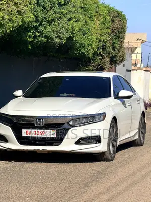 Honda Accord Sport (2.0L 4cyl Turbo 6M) 2019 White