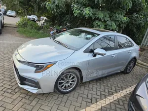 Toyota Corolla XLE 2021 Gray