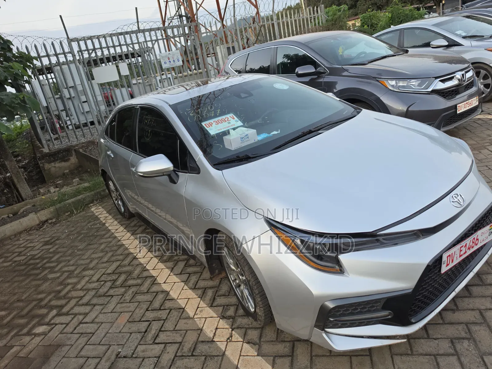 Toyota Corolla XLE 2021 Gray