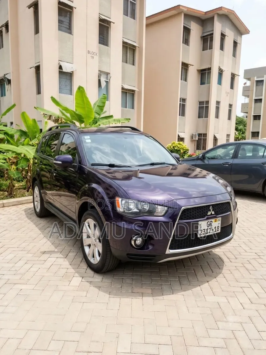 Mitsubishi Outlander 2010 Black