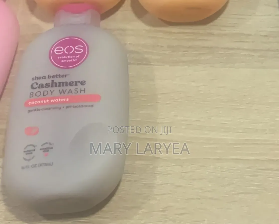 Evolution of Smooth (Eos) Coconut Water Body Lotion