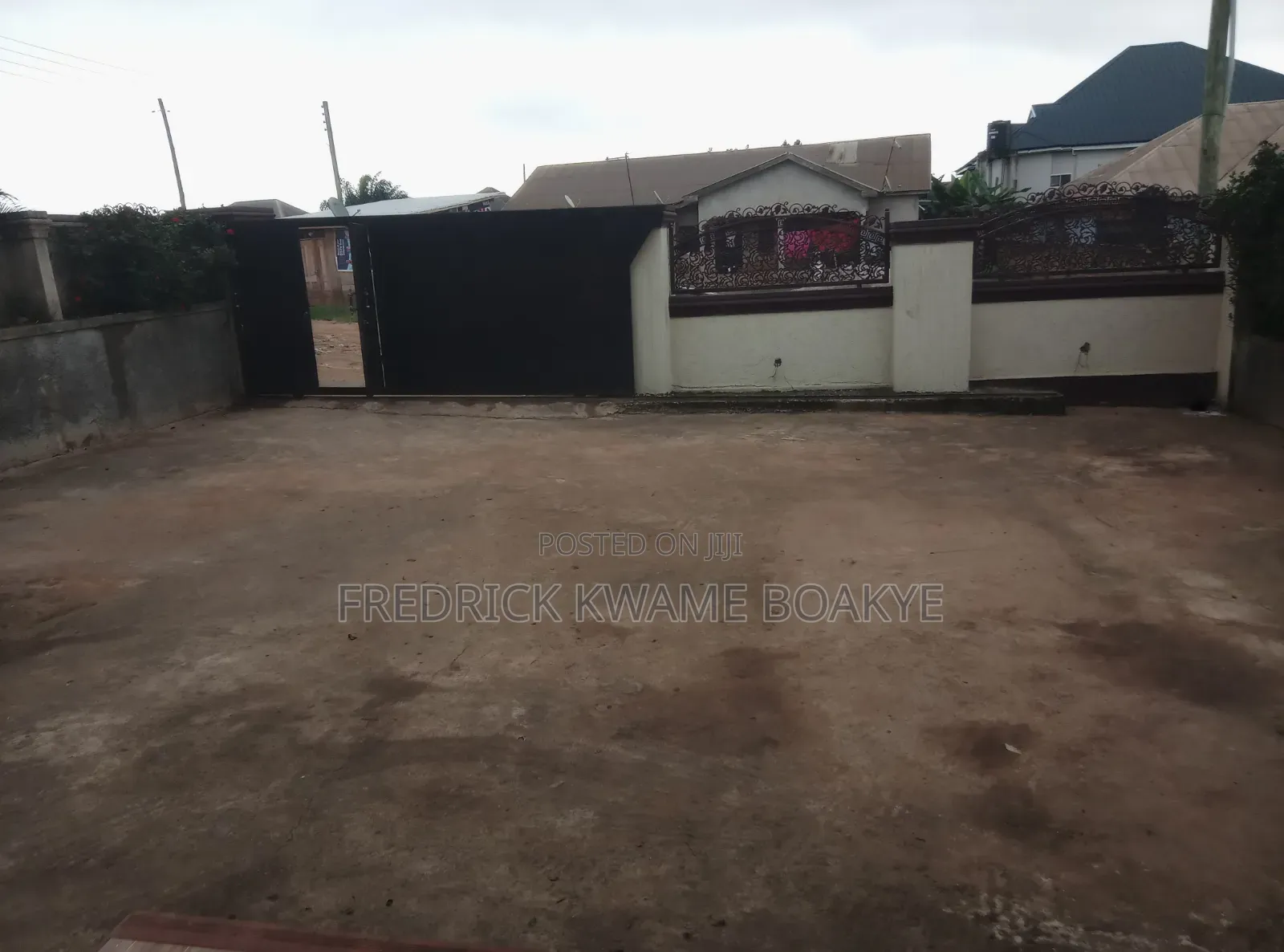 3bdrm House in Brother K Estate, Kumasi Metropolitan for rent