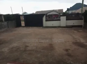 3bdrm House in Brother K Estate, Kumasi Metropolitan for rent