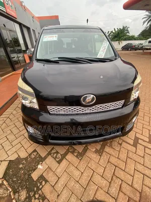 Toyota Voxy 2013 Black