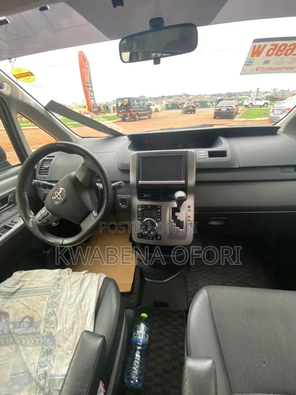 Toyota Voxy 2013 Black