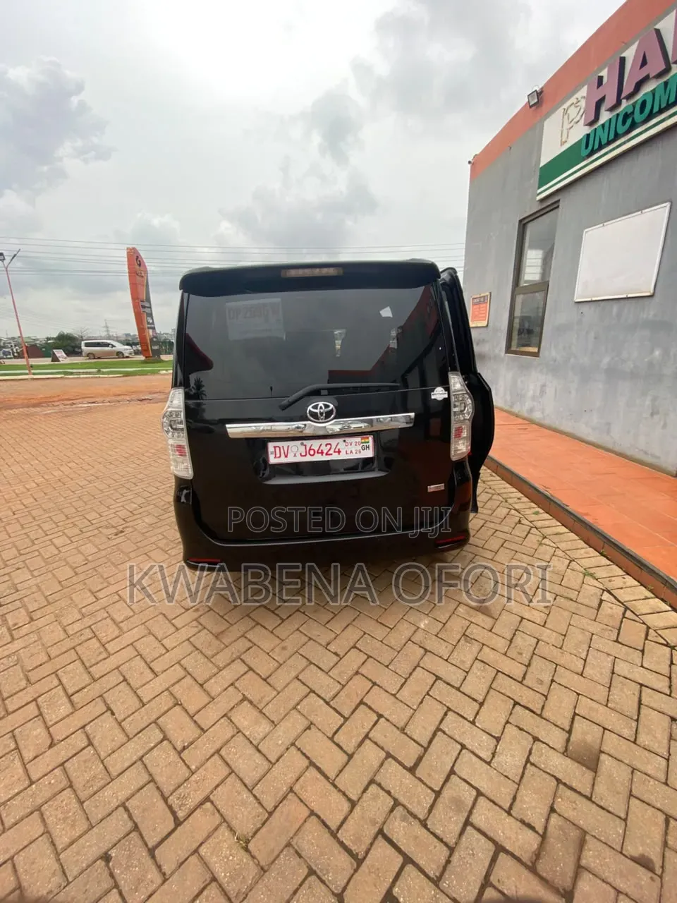 Toyota Voxy 2013 Black