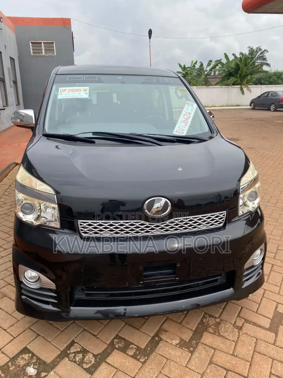 Toyota Voxy 2013 Black