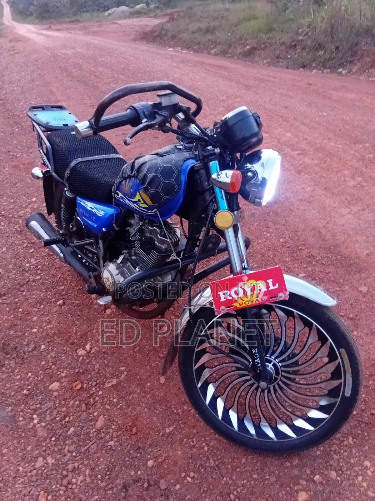 Royal RY150 2025 Blue