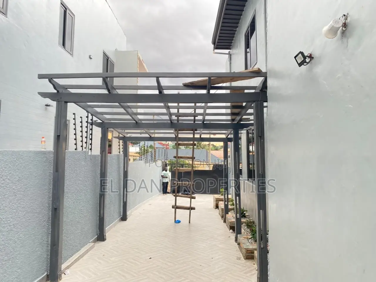 5bdrm Duplex in Buokrom, Kumasi Metropolitan for sale