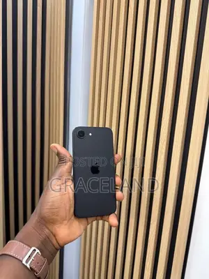 New Apple iPhone 16e 128 GB Black