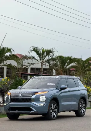 Mitsubishi Outlander 2025 Gray