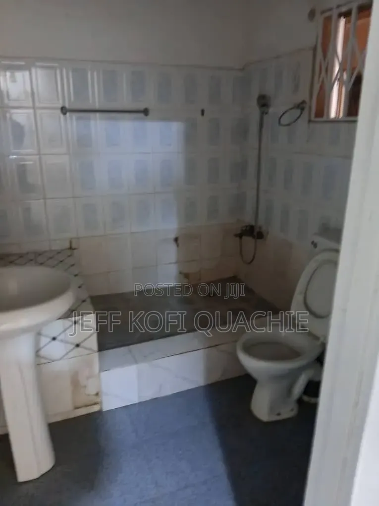 1bdrm Apartment in Quachie Estate, Special School Area for rent
