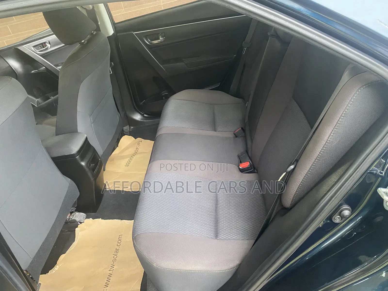 Toyota Corolla LE (1.8L 4cyl 2A) 2019 Blue