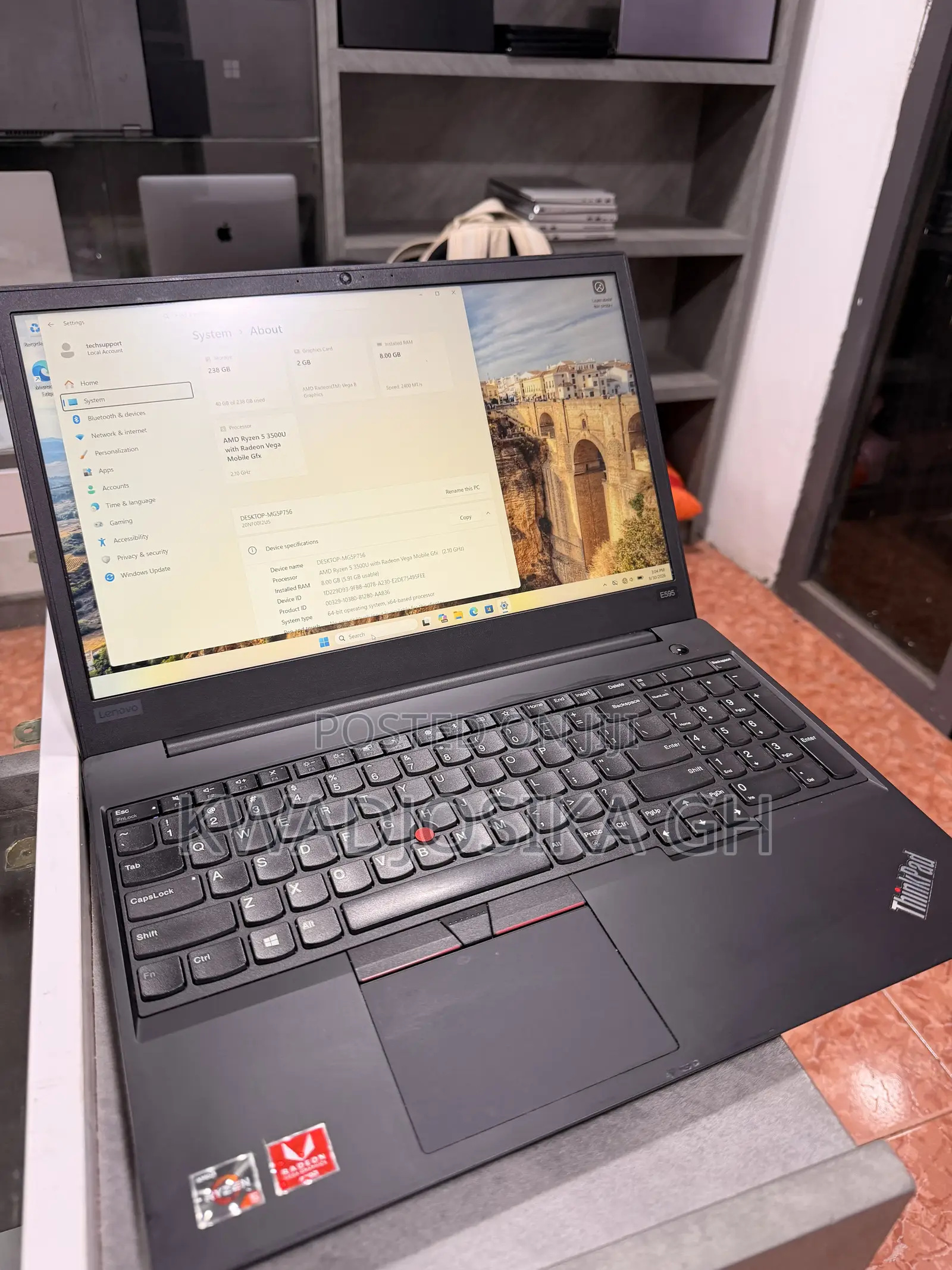 Laptop Lenovo ThinkPad E585 8GB AMD Ryzen 5 SSD 256GB