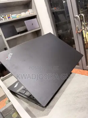 Laptop Lenovo ThinkPad E585 8GB AMD Ryzen 5 SSD 256GB