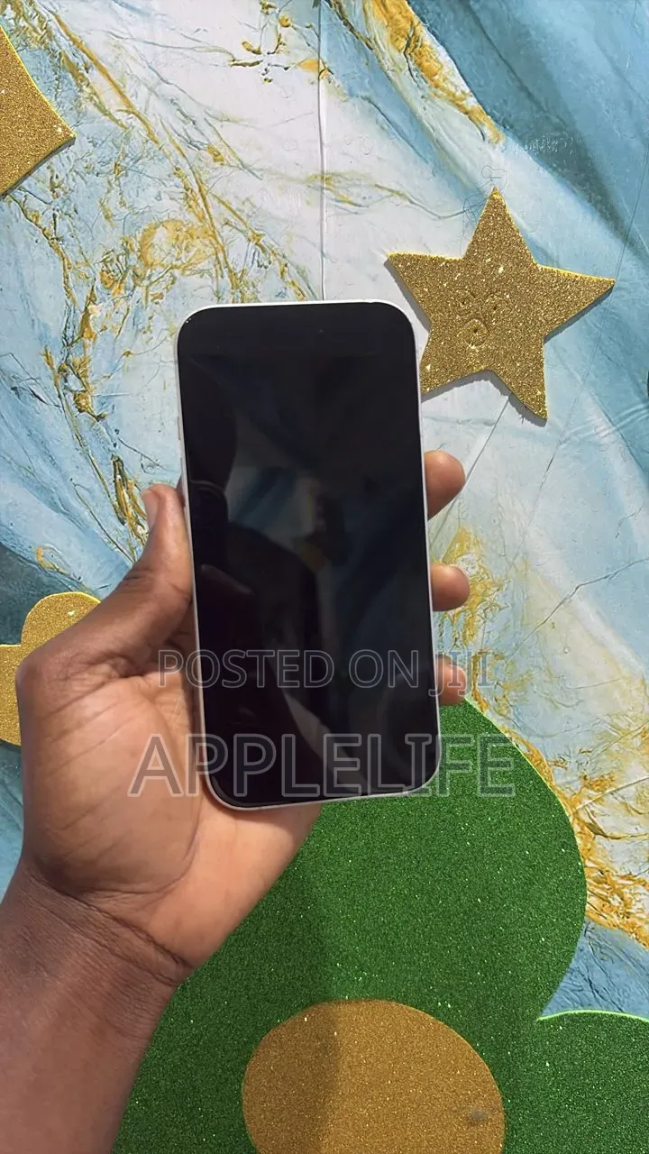 Apple iPhone 16 128 GB White