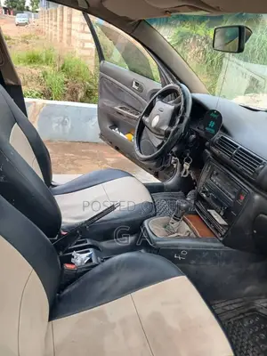 Volkswagen Passat 2000 Silver