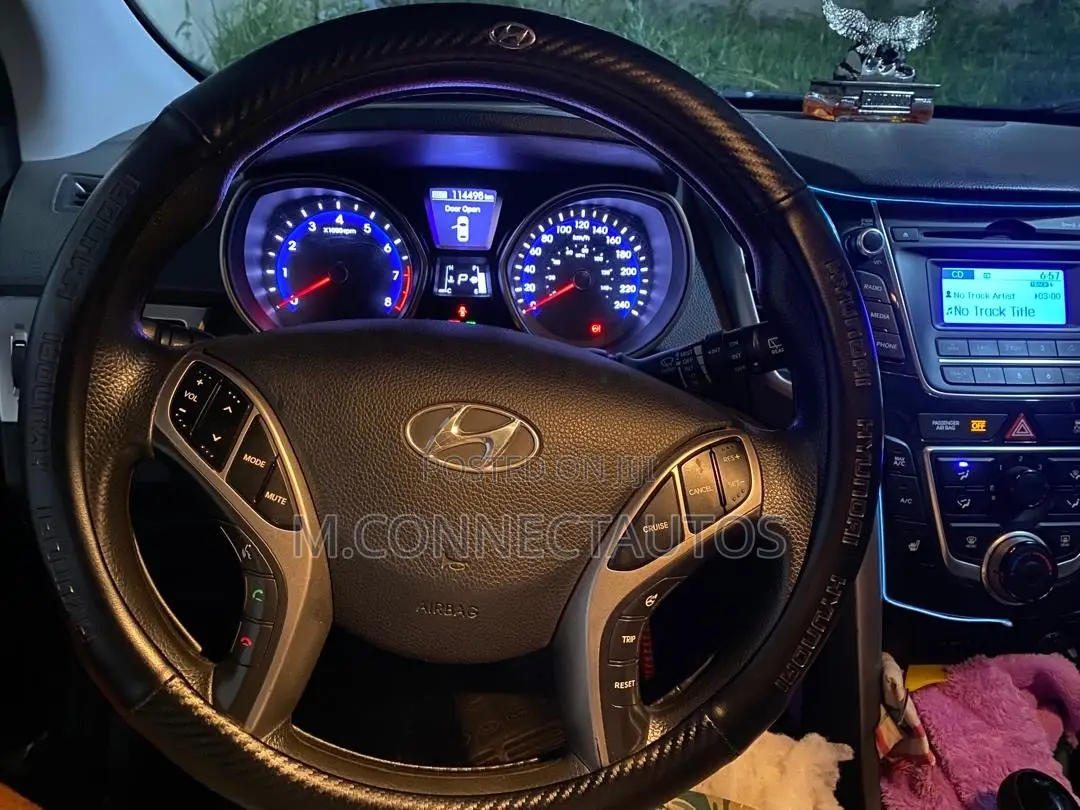 Hyundai Elantra 2013