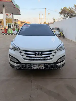 Hyundai Santa Fe 2013 White
