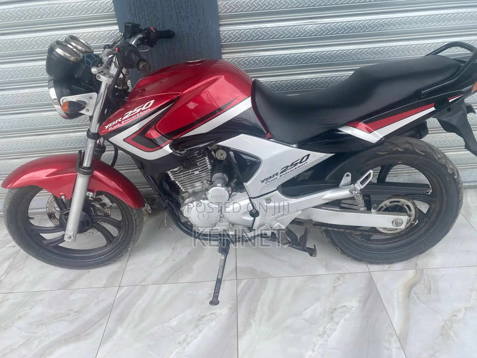 Yamaha YBR 2025 Red