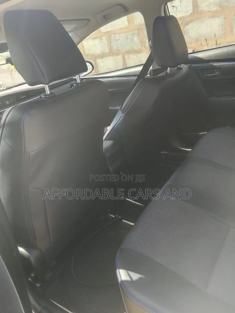 Toyota Corolla SE (1.8L 4cyl 2A) 2019 White