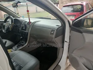 Toyota Corolla 2009 White