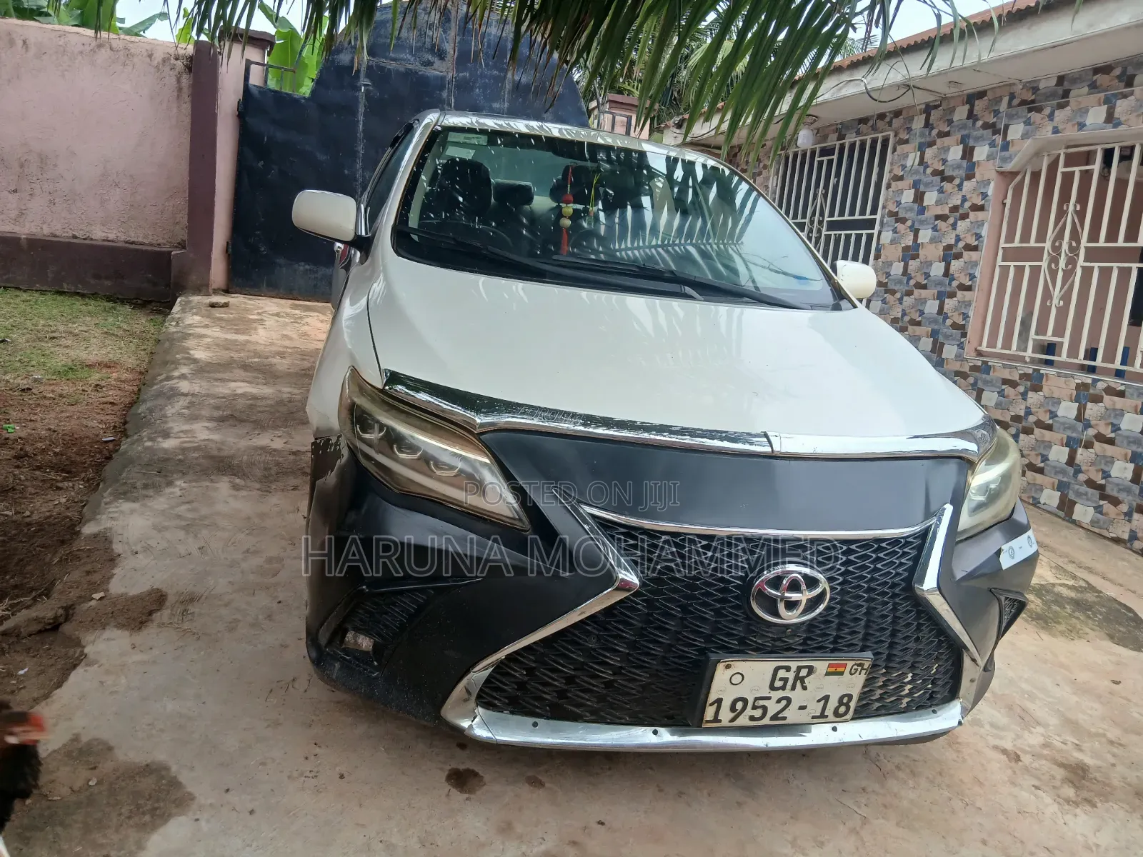Toyota Corolla 2009 White