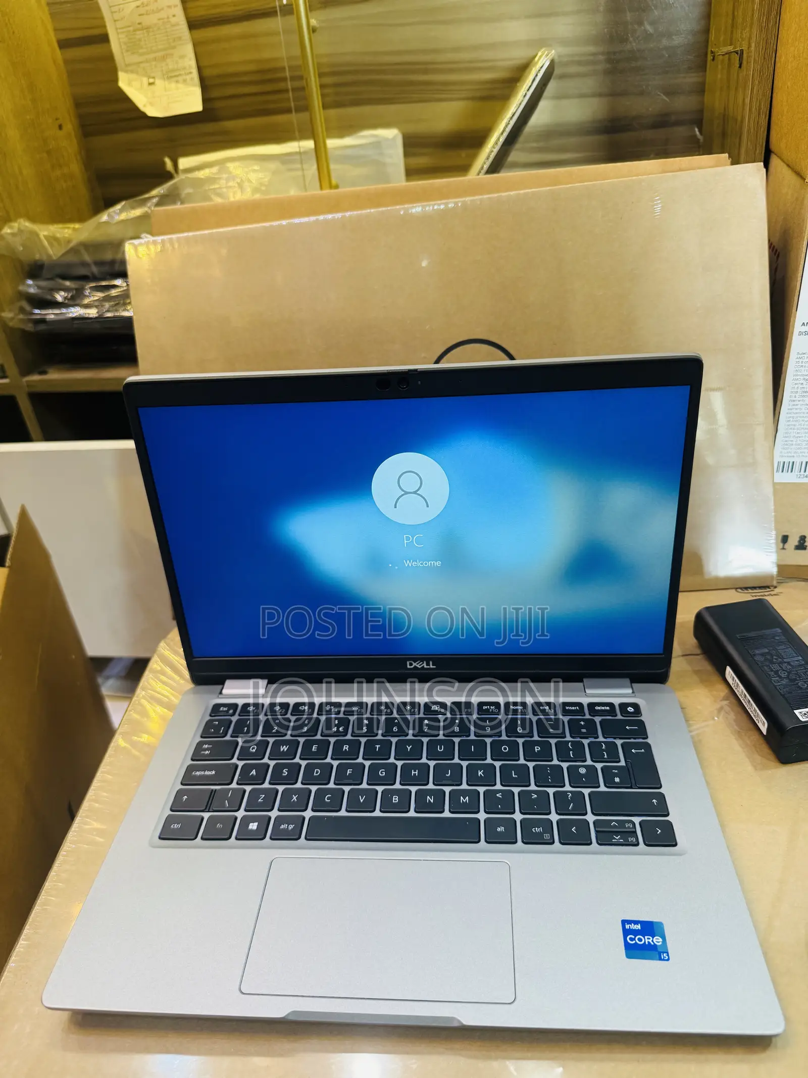 Laptop Dell Latitude 5320 16GB Intel Core i5 SSD 256GB
