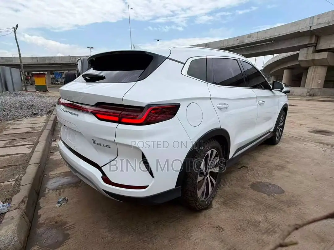 BYD Song Plus DM-i 2024 White