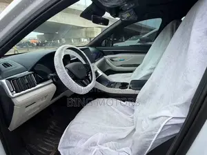 BYD Song Plus DM-i 2024 White