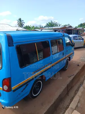 Hyundai H-100 2004 Blue