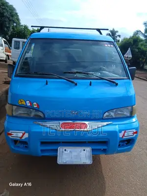 Hyundai H-100 2004 Blue