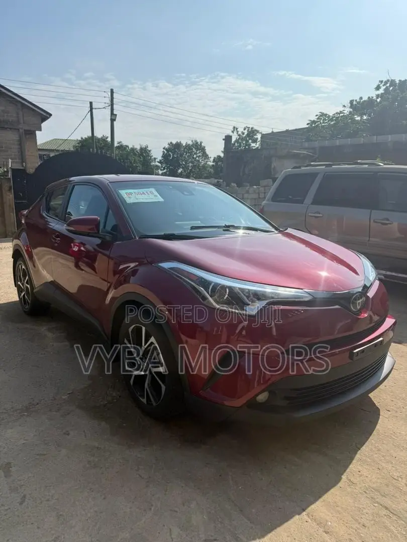 Toyota C-HR 2019 Red