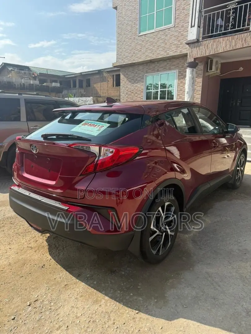 Toyota C-HR 2019 Red