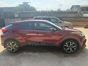 Toyota C-HR 2019 Red
