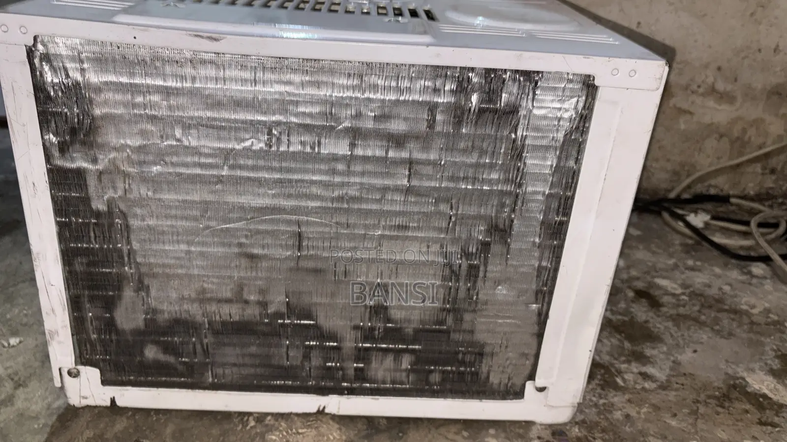 MIDEA 1.5 Horsepower Window AC