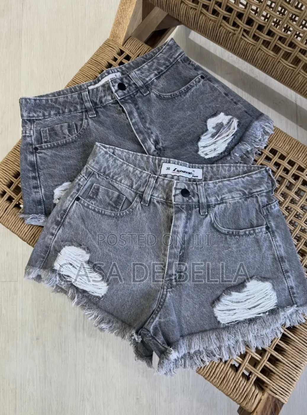 Short Jeans