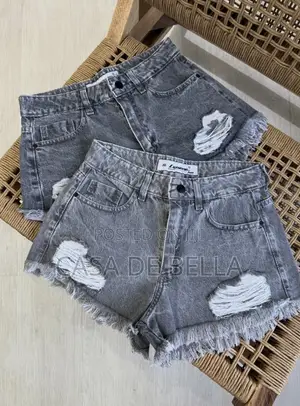 Short Jeans