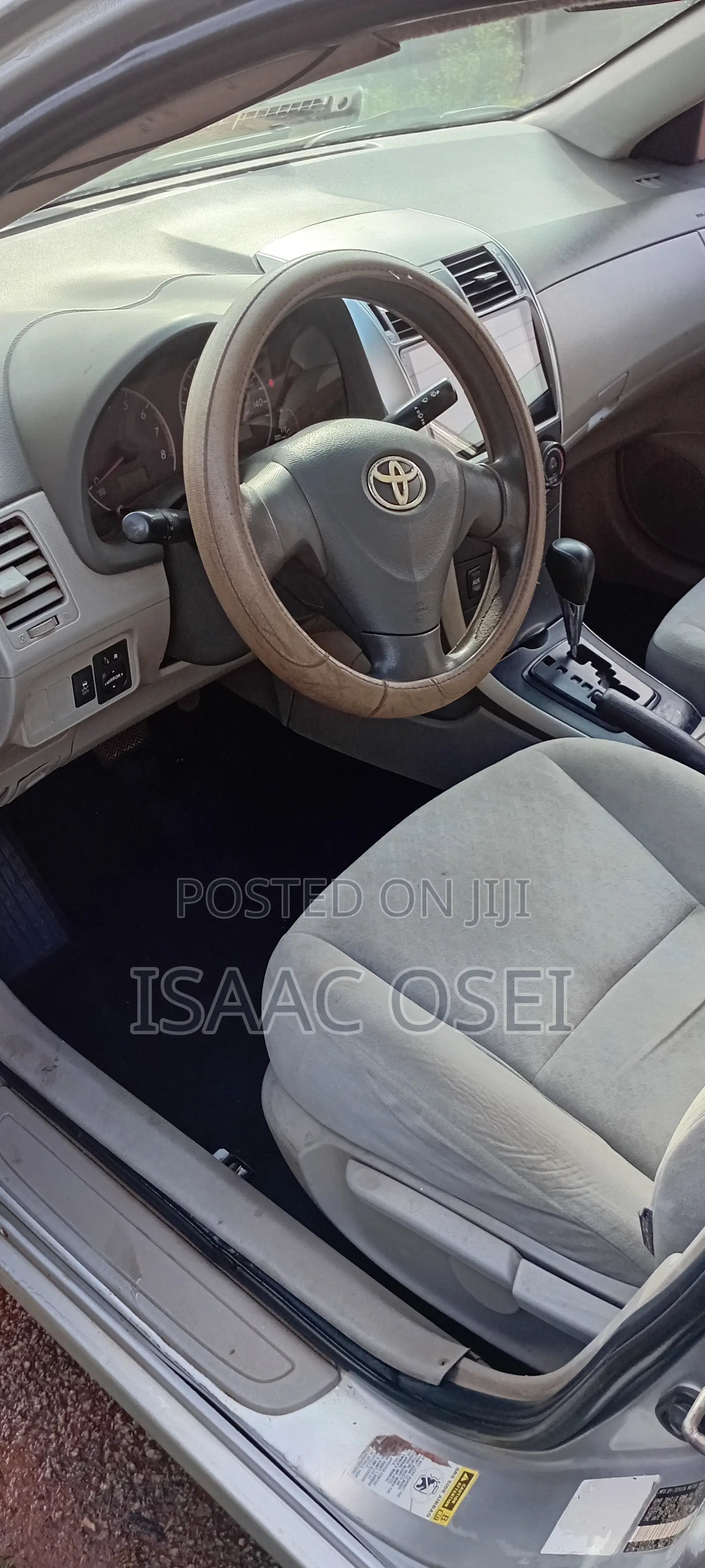 Toyota Corolla LE 4dr Sedan (1.8L 4 cyl 4A) 2009 Silver
