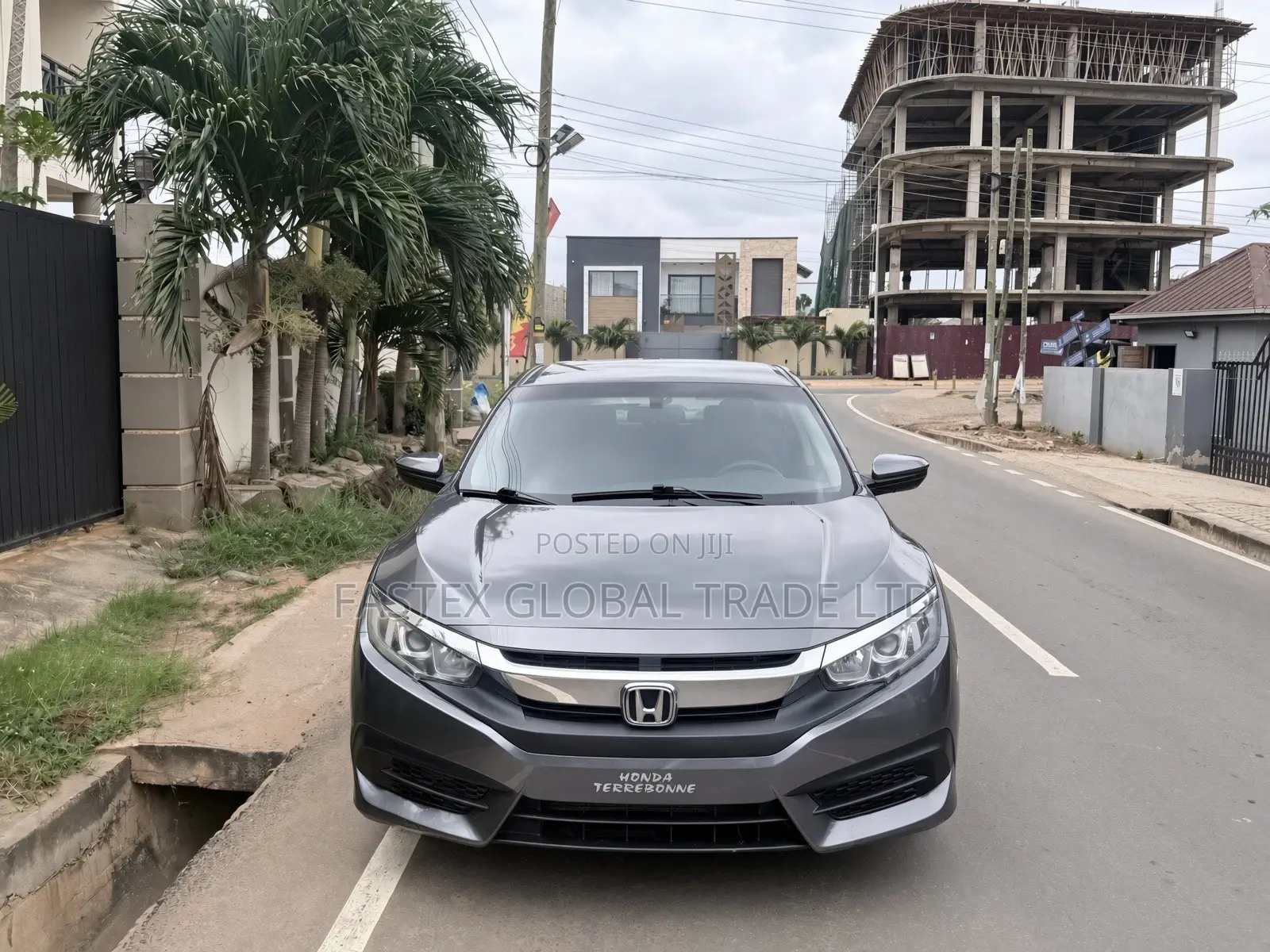 Honda Civic LX 4dr Sedan (2.0L 4cyl) 2016 Gray