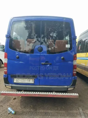 Mercedes-Benz Sprinter 2010 Blue