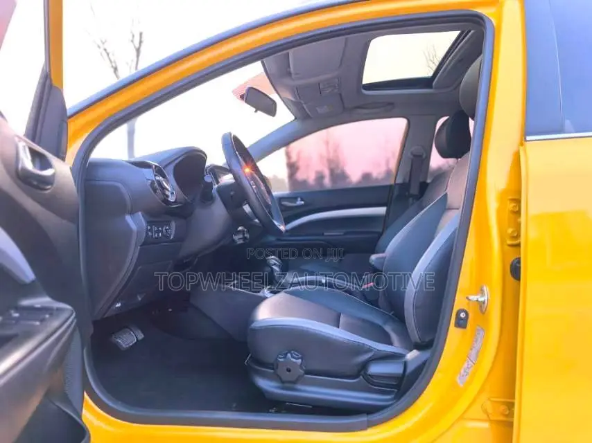 Kia KX1 Fun Sunroof 2021 Yellow