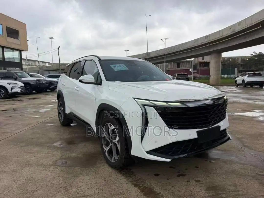 Geely Boyue 2023 White